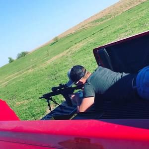 Meet your Posher, Dustin